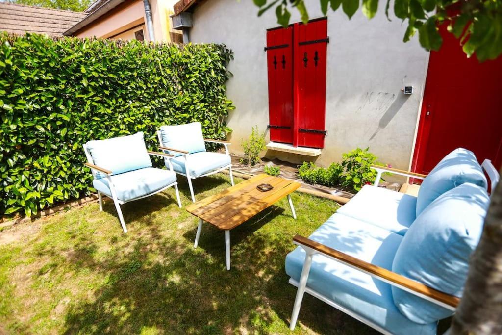F3 80 M2 Longere Plain Pied Au Centre Auxonne. Villa Екстериор снимка
