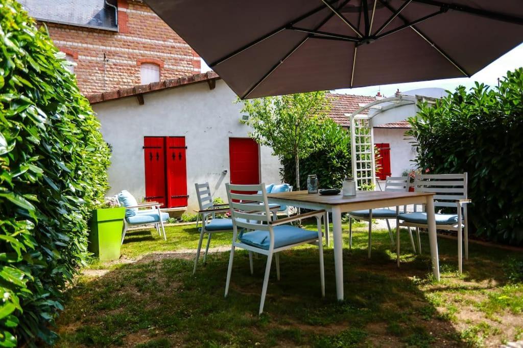 F3 80 M2 Longere Plain Pied Au Centre Auxonne. Villa Екстериор снимка
